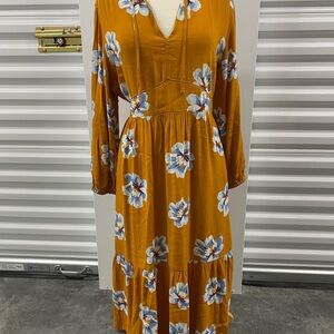 Old Navy Floral V-Neck Maxi Dress